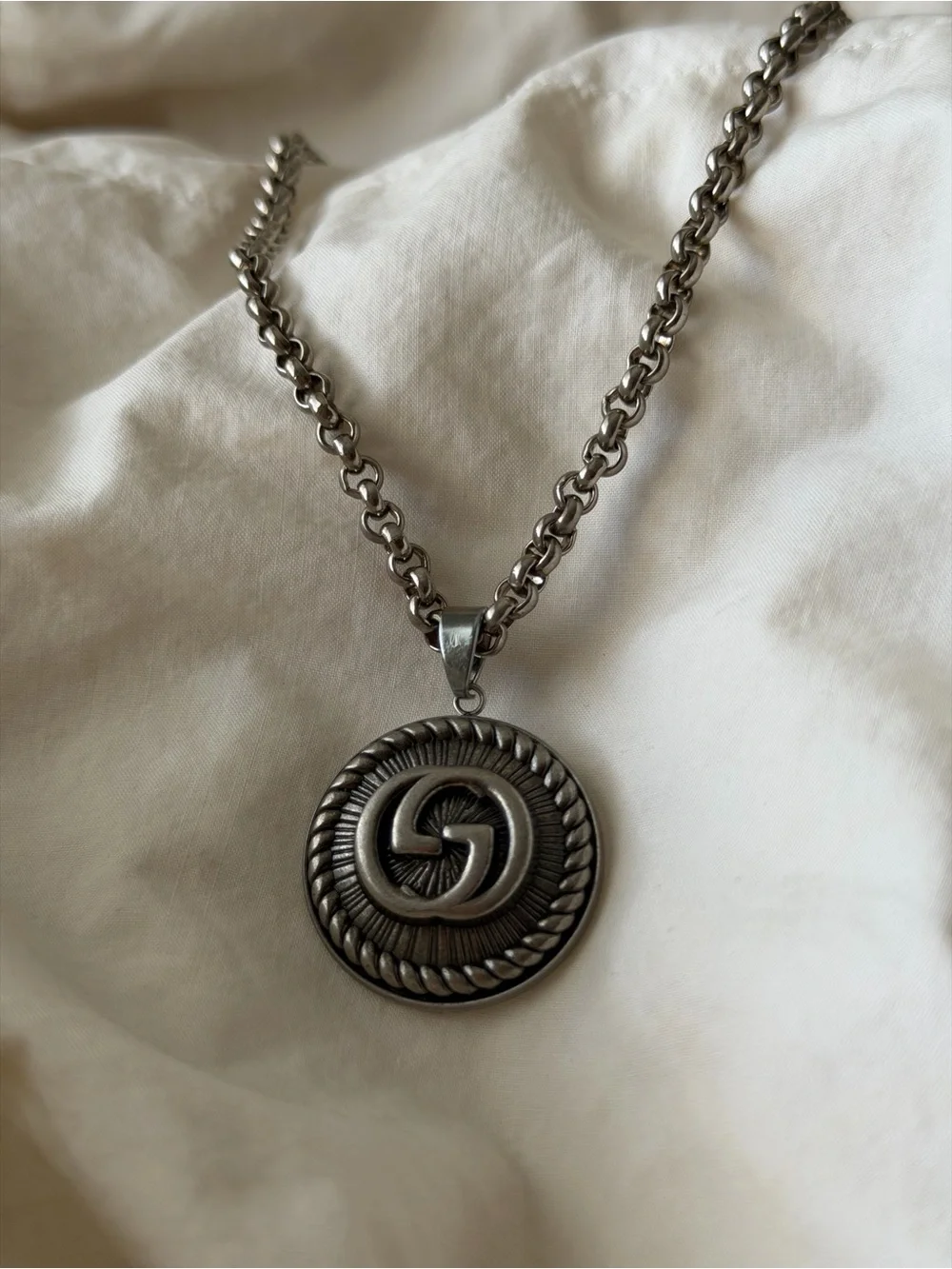 Silver-Tone GUCCI Pendant Chain Necklace